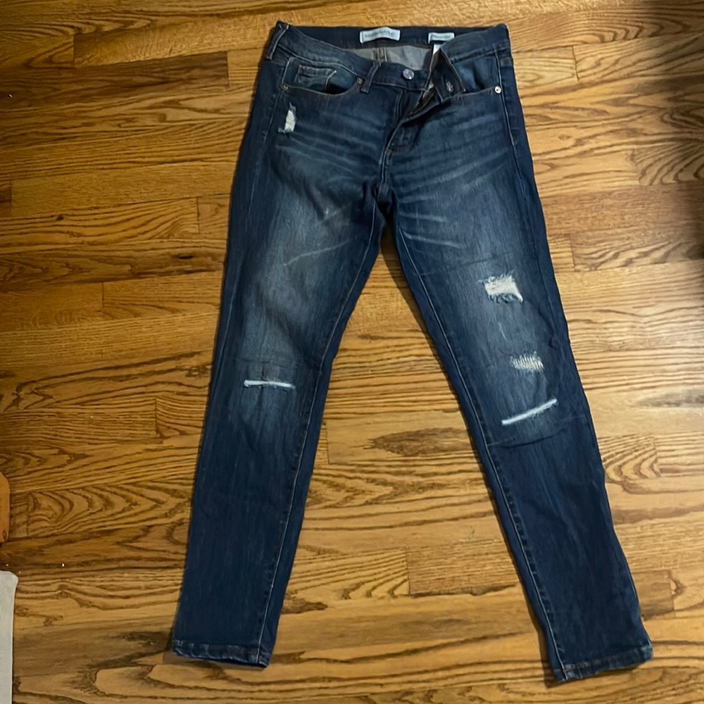 Banana Republic medium wash skinny ankle jeans. Size 26. Barely worn